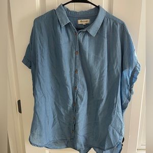 Lightweight Madewell Chambray Button-up